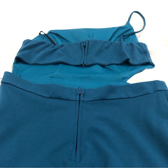 NWOT NEVER WORN Special Occasion long maxi dress with beautiful cutouts - Picture 7 of 11